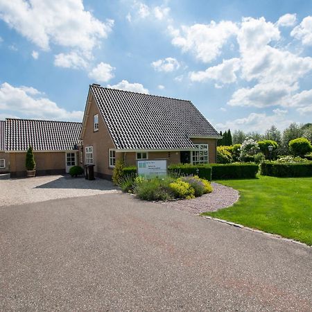 Het Jaarsveldhof Bed and Breakfast Montfoort Exteriör bild