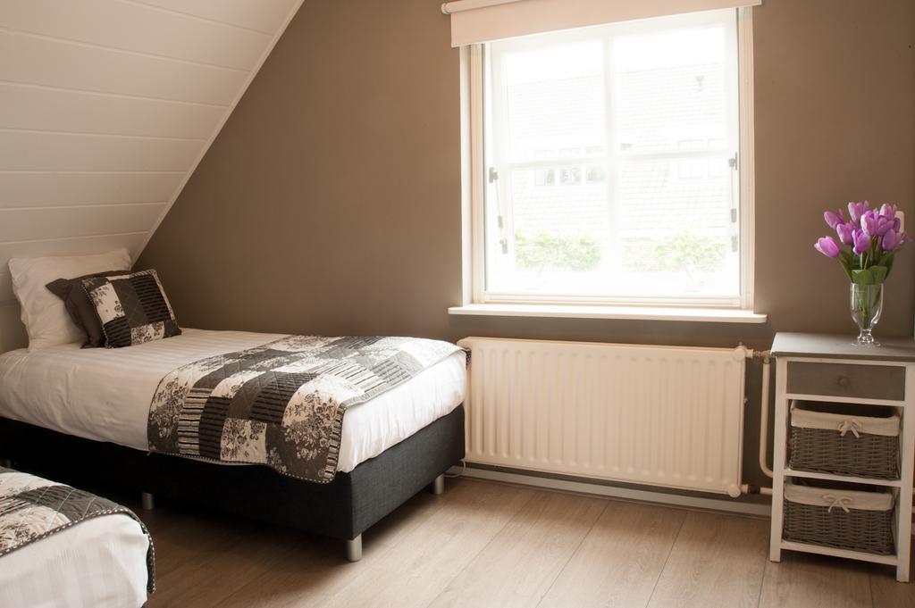 Het Jaarsveldhof Bed and Breakfast Montfoort Exteriör bild