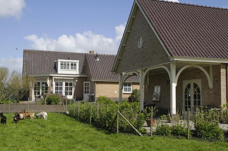 Het Jaarsveldhof Bed and Breakfast Montfoort Exteriör bild