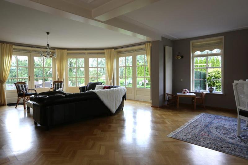 Het Jaarsveldhof Bed and Breakfast Montfoort Rum bild