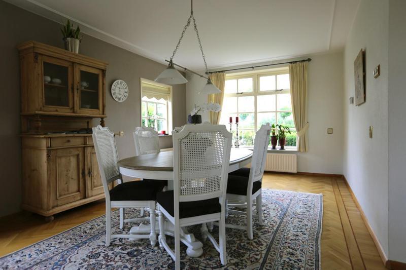 Het Jaarsveldhof Bed and Breakfast Montfoort Rum bild